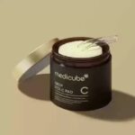 PODKŁADKA MEDICUBE DEEP VITA C - LEKKO ZŁUSZCZA I ROZJAŚNIA SKÓRĘ ZA POMOCĄ ZALEDWIE 1 KAWAŁKA PODKŁADKI! , 12szt/Paczka