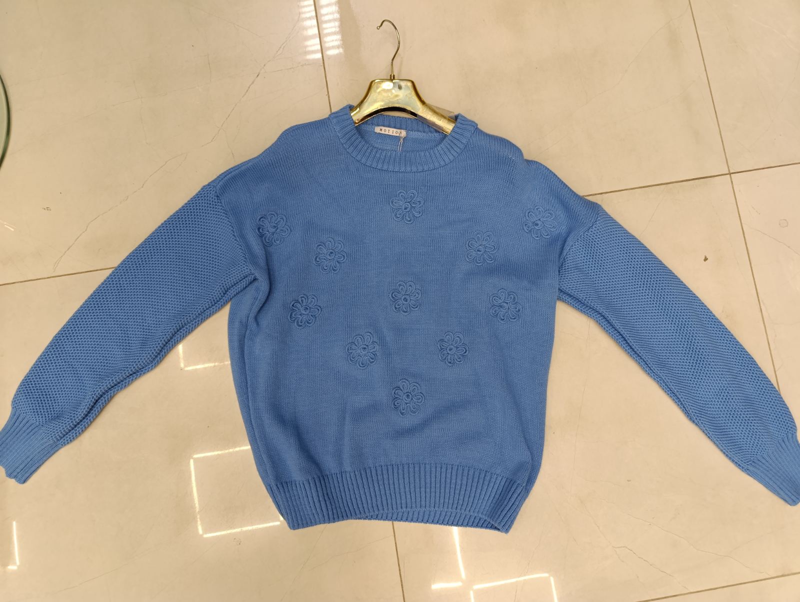 Swetry Damskie , Size uni, paczka 6szt ,1kolor