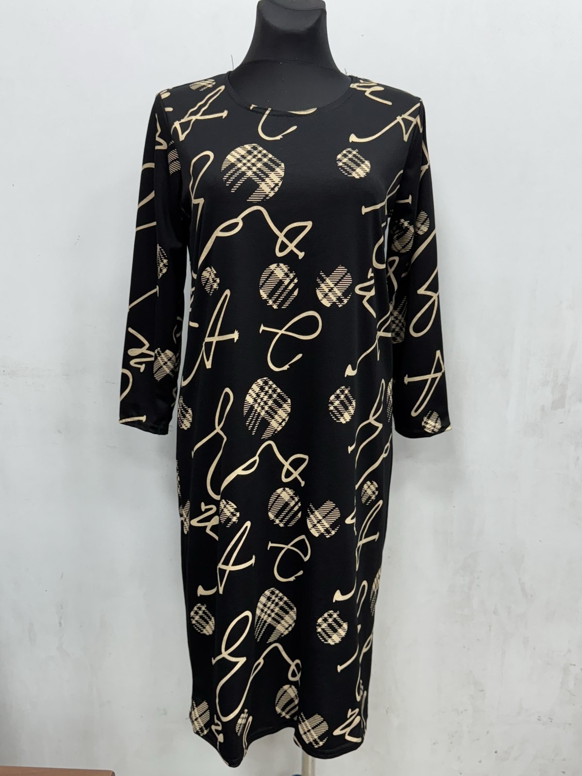 Sukienki Damskie polskie, Size xl-5xl, paczka 5szt,1kolor