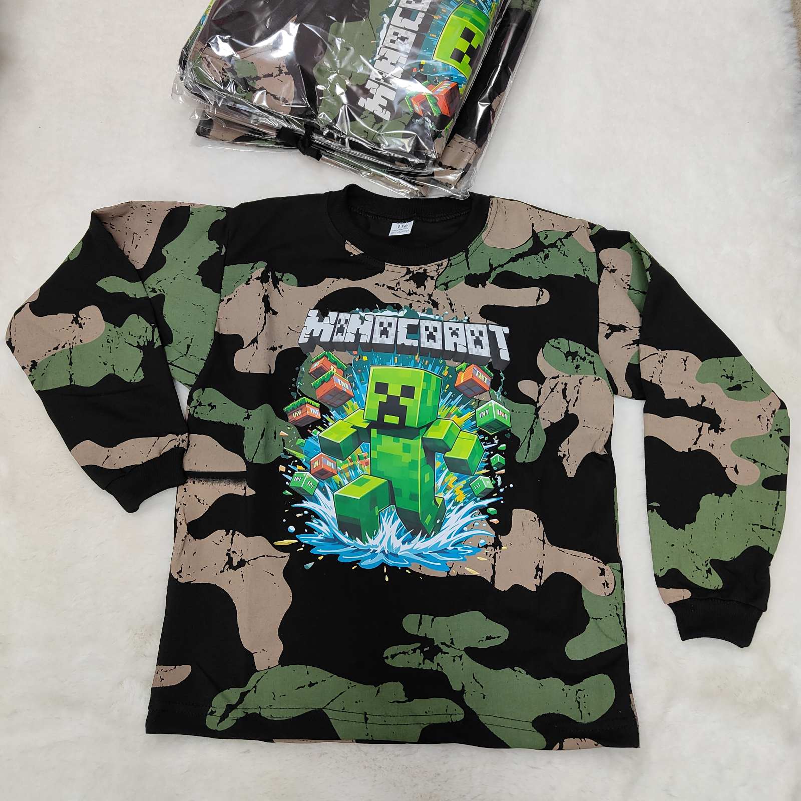 Bluzki DZIECIĘCA ,size 110-146,paczka 7szt ,1kolor