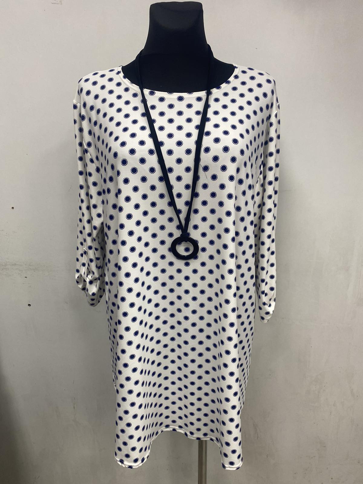 Tuniki Damskie polskie, Size 48-54, paczka 4szt,1kolor