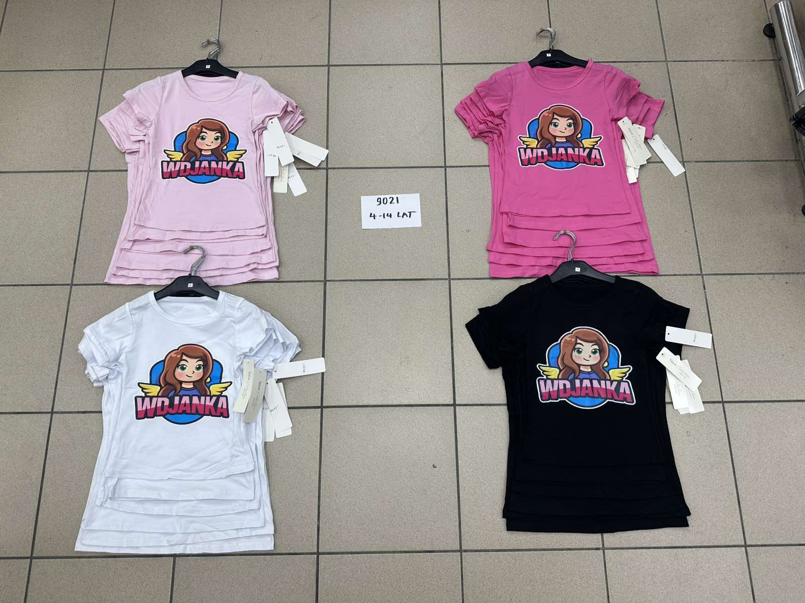 Bluzki DZIECIĘCA ,size 4-14lat,paczka 6szt ,1kolor