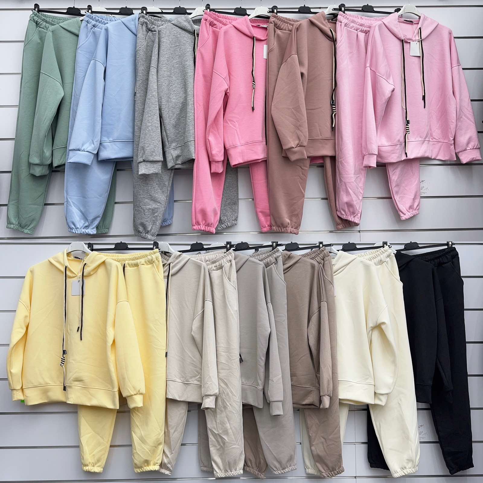 Komplety  Damskie  WŁOSKA  , Size uni, paczka 6szt ,mix kolor