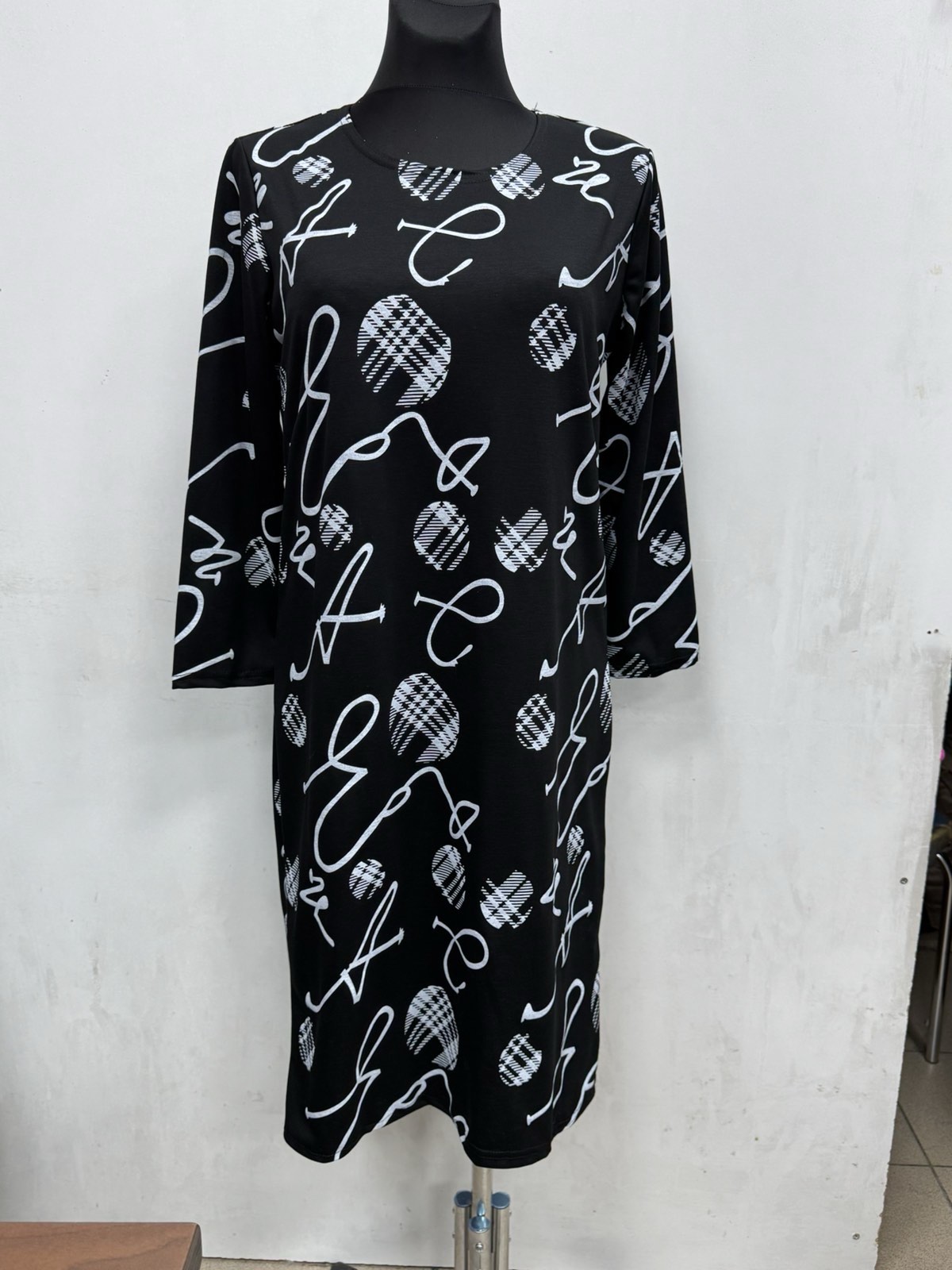 Sukienki Damskie polskie, Size xl-5xl, paczka 5szt,1kolor