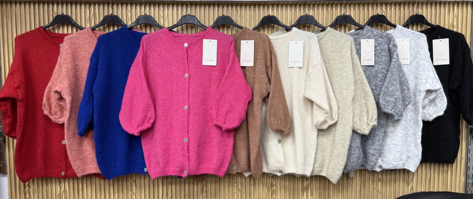 Swetry Damskie  WŁOSKA  , Size uni, paczka 6szt ,mix kolor