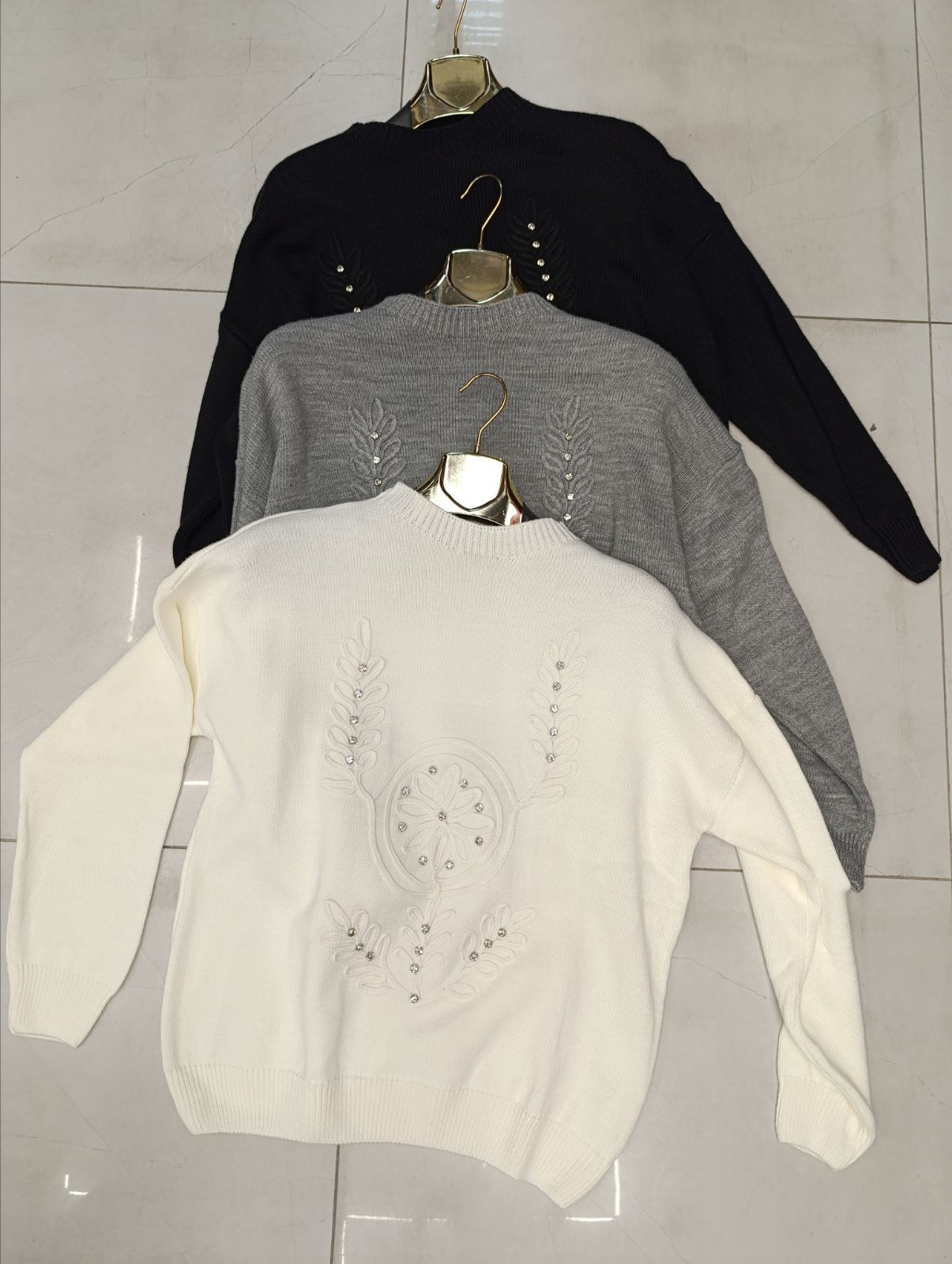 Swetry Damskie , Size uni, paczka 10szt ,mix kolor