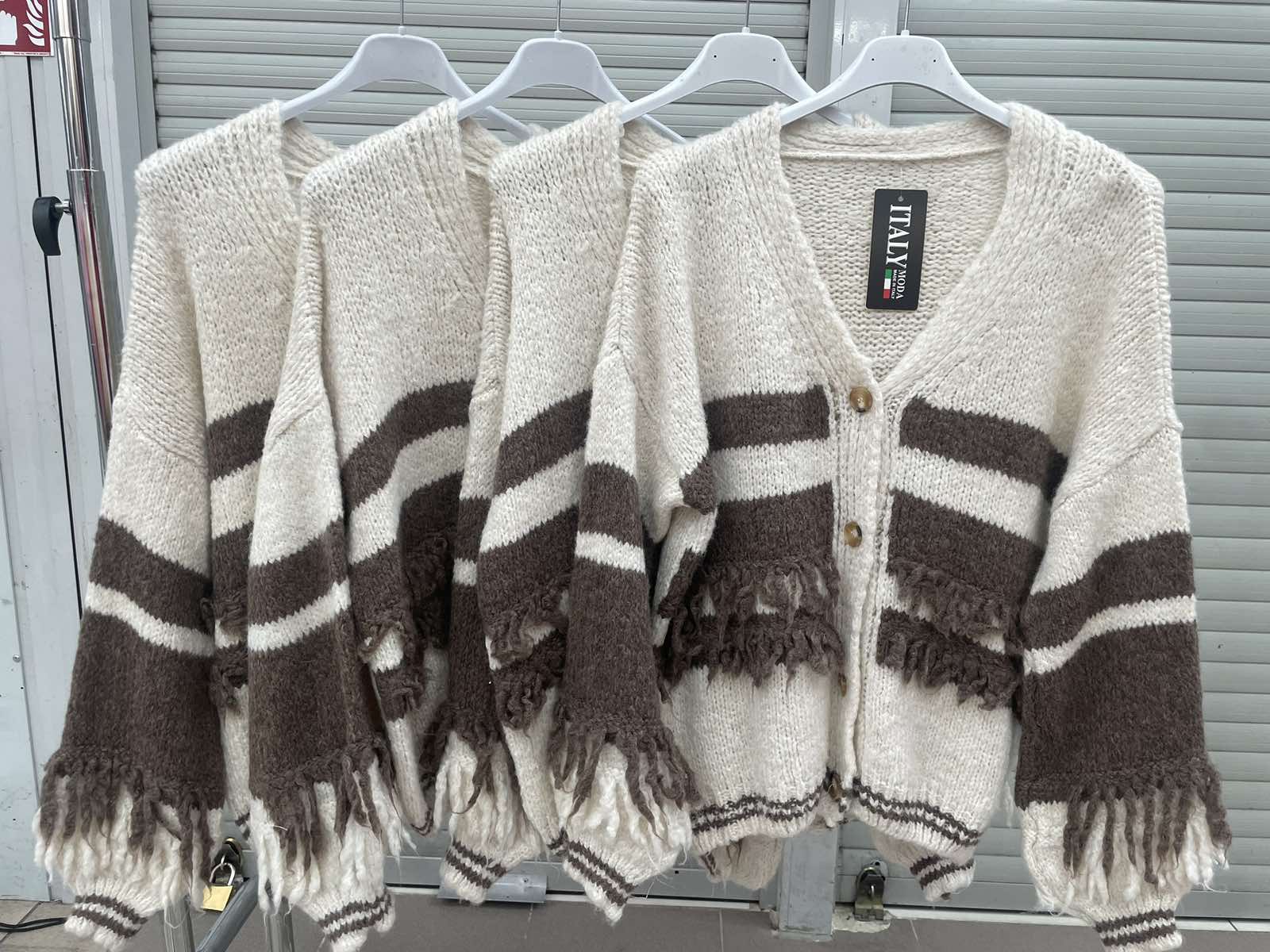 Swetry Damskie WŁOSKA , Size uni, paczka 6szt ,mix kolor