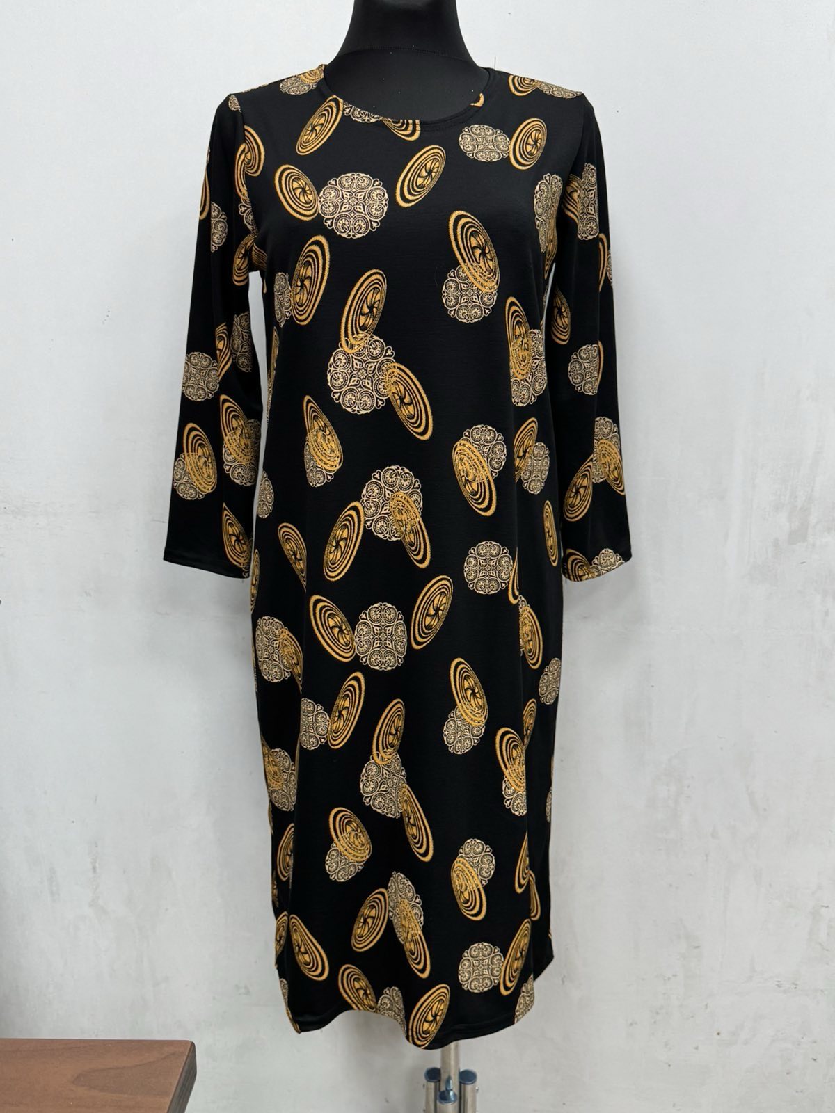 Sukienki Damskie polskie, Size xl-5xl, paczka 5szt,1kolor