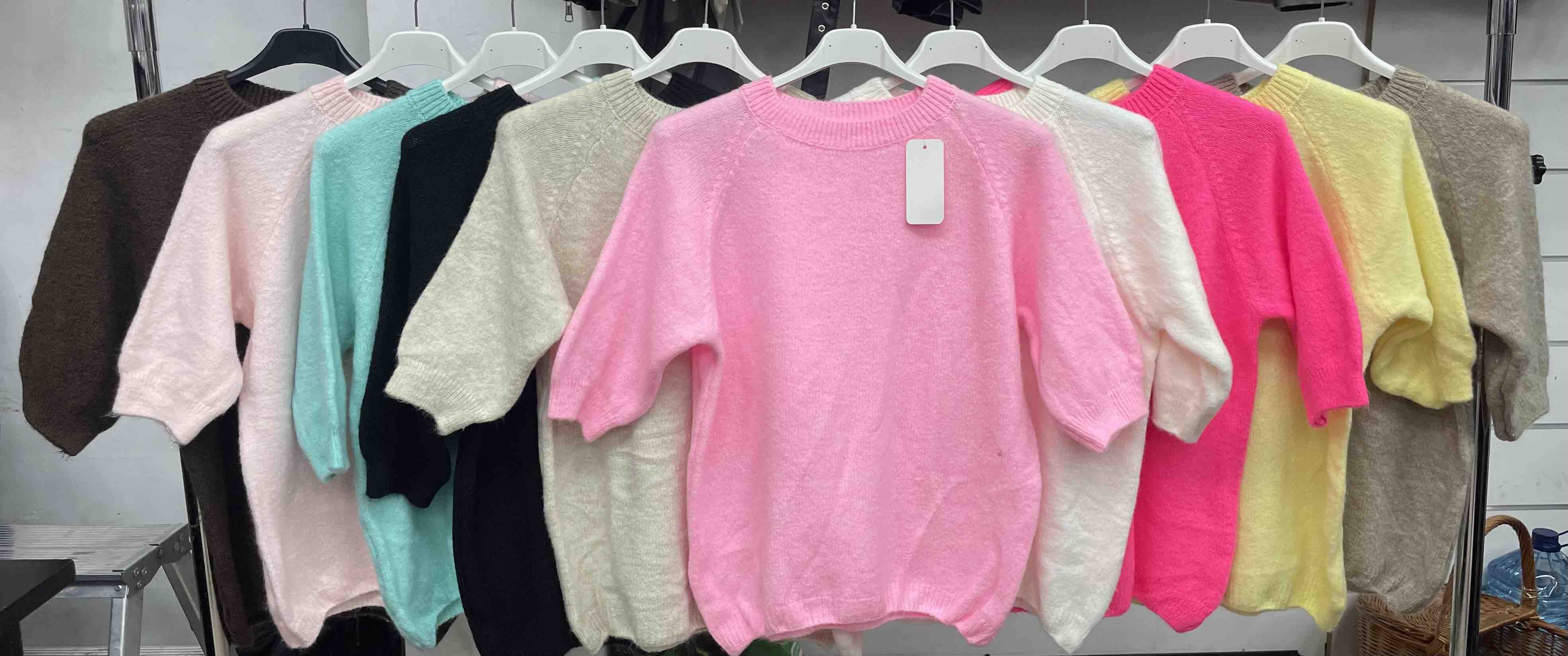 Swetry Damskie WŁOSKA , Size uni, paczka 6szt ,mix kolor