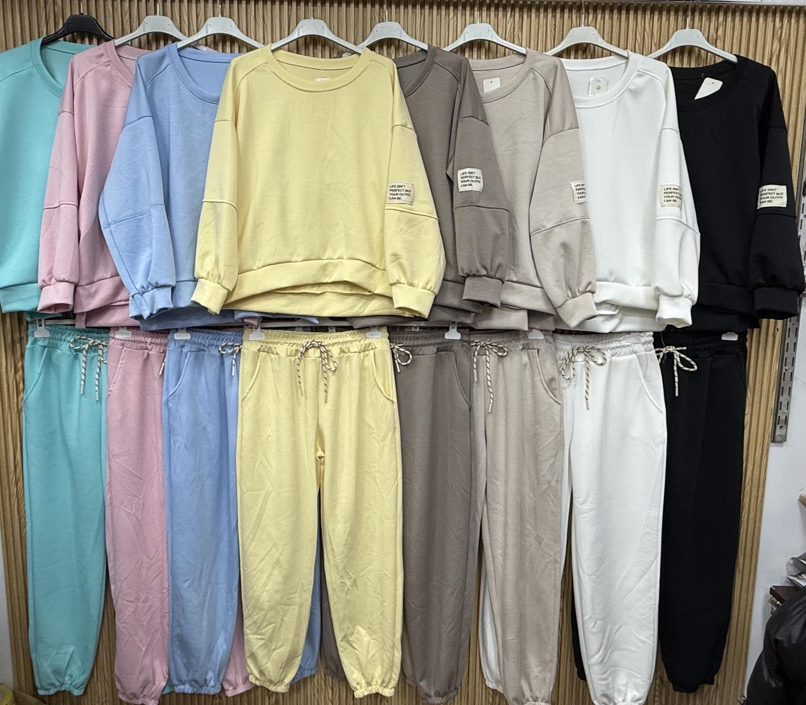 Komplety  Damskie  WŁOSKA  , Size uni, paczka 6szt ,mix kolor