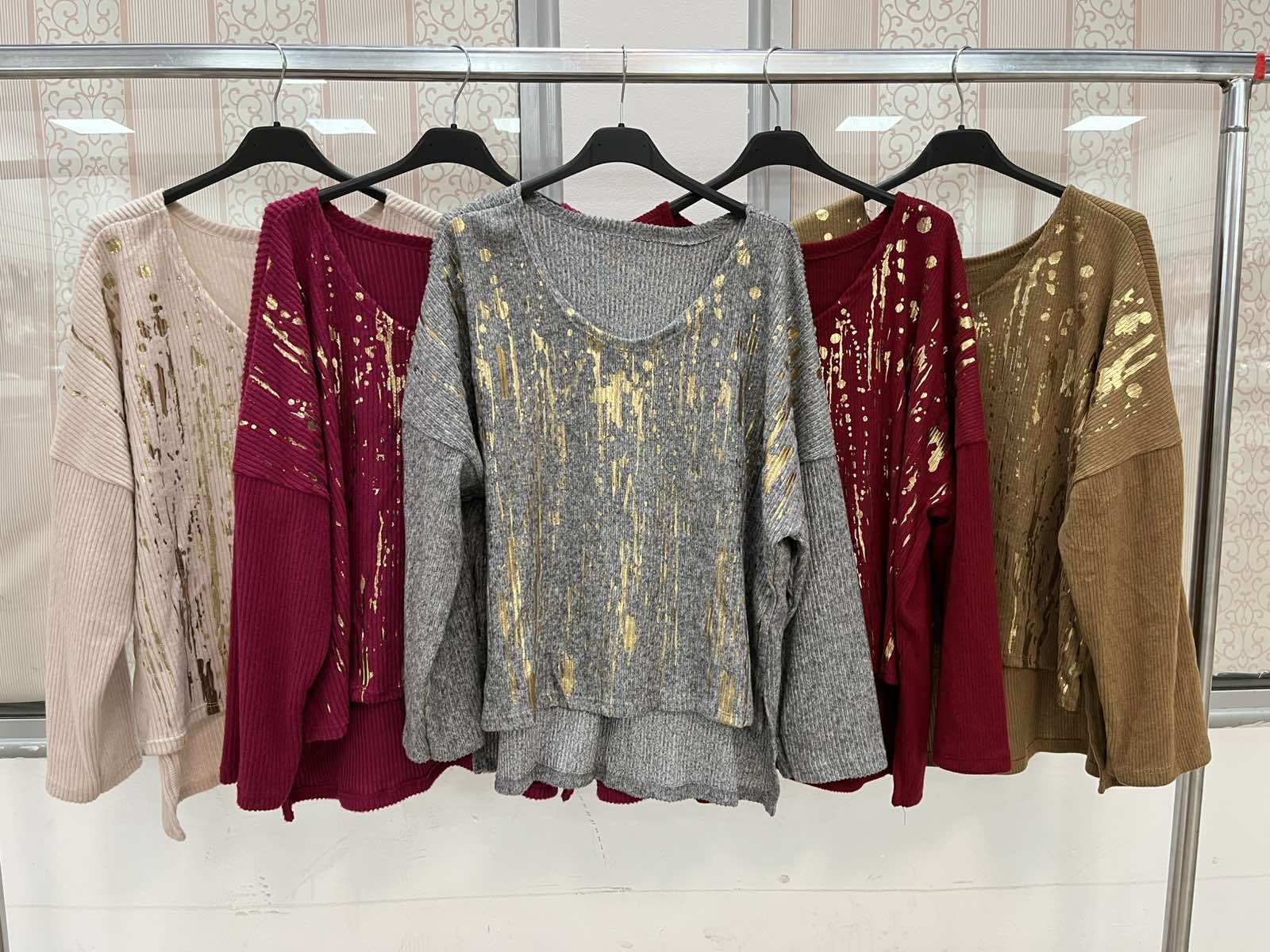 Swetry Damskie , Size uni, paczka 10szt ,mix kolor