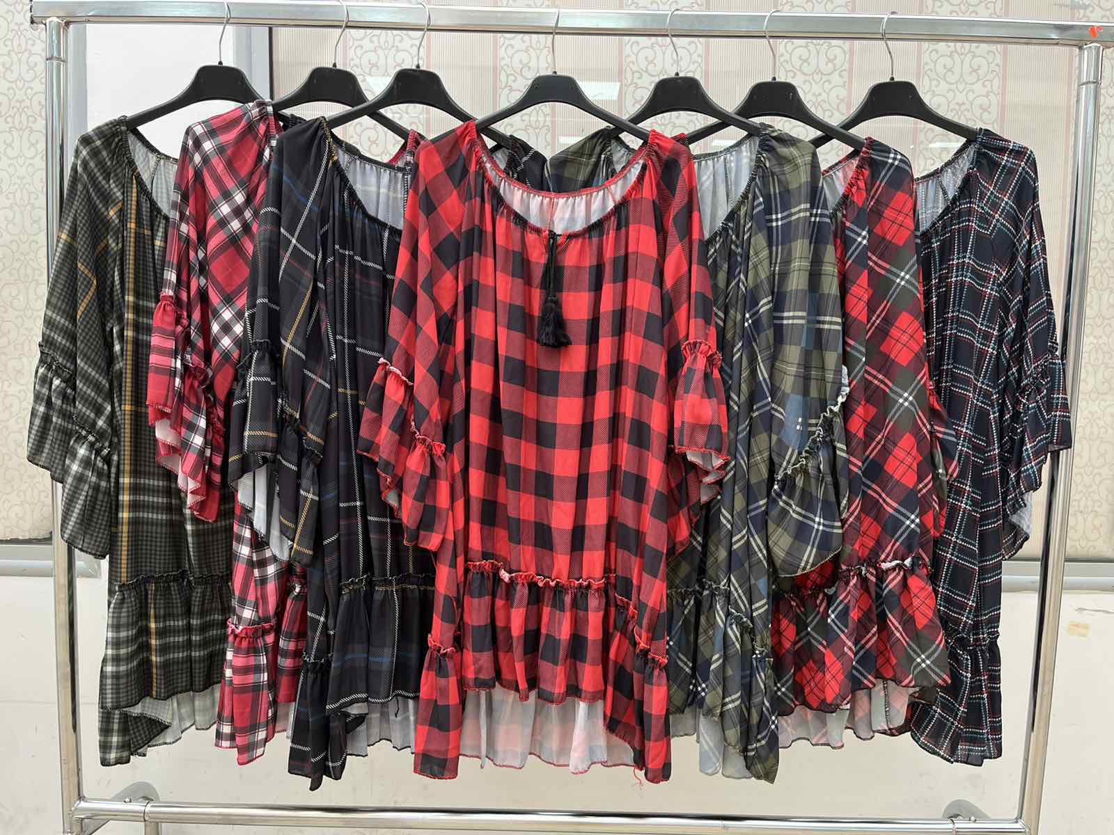 Bluzki Damskie  WŁOSKA  , Size uni, paczka 6szt ,mix kolor