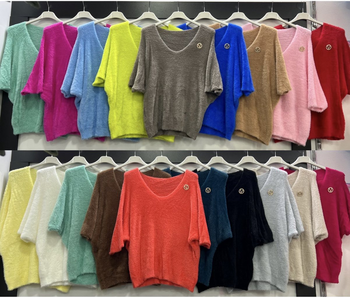 Swetry Damskie  WŁOSKA  , Size uni, paczka 6szt ,mix kolor