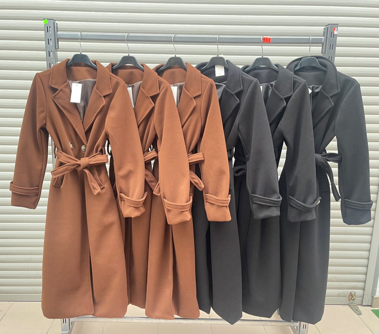 Płaszcz Damskie wloskie, Size uni, paczka 6szt ,mix kolor