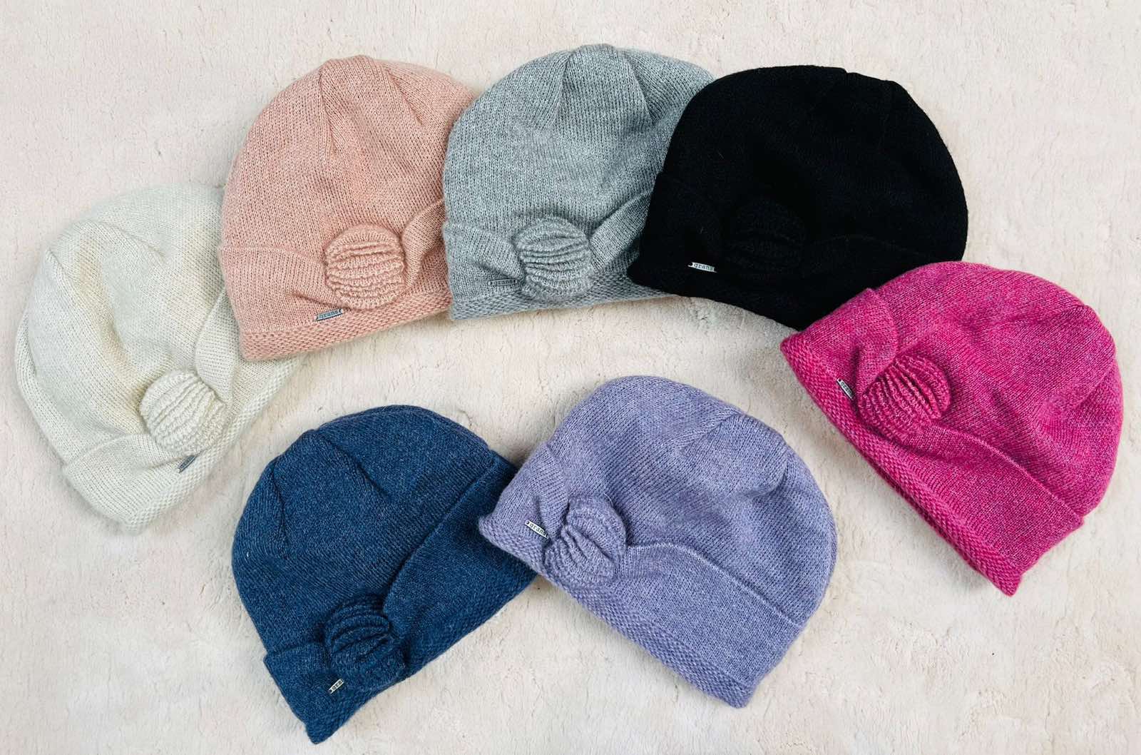 Czapki DZIECIĘCA , paczka 12szt,mix kolor