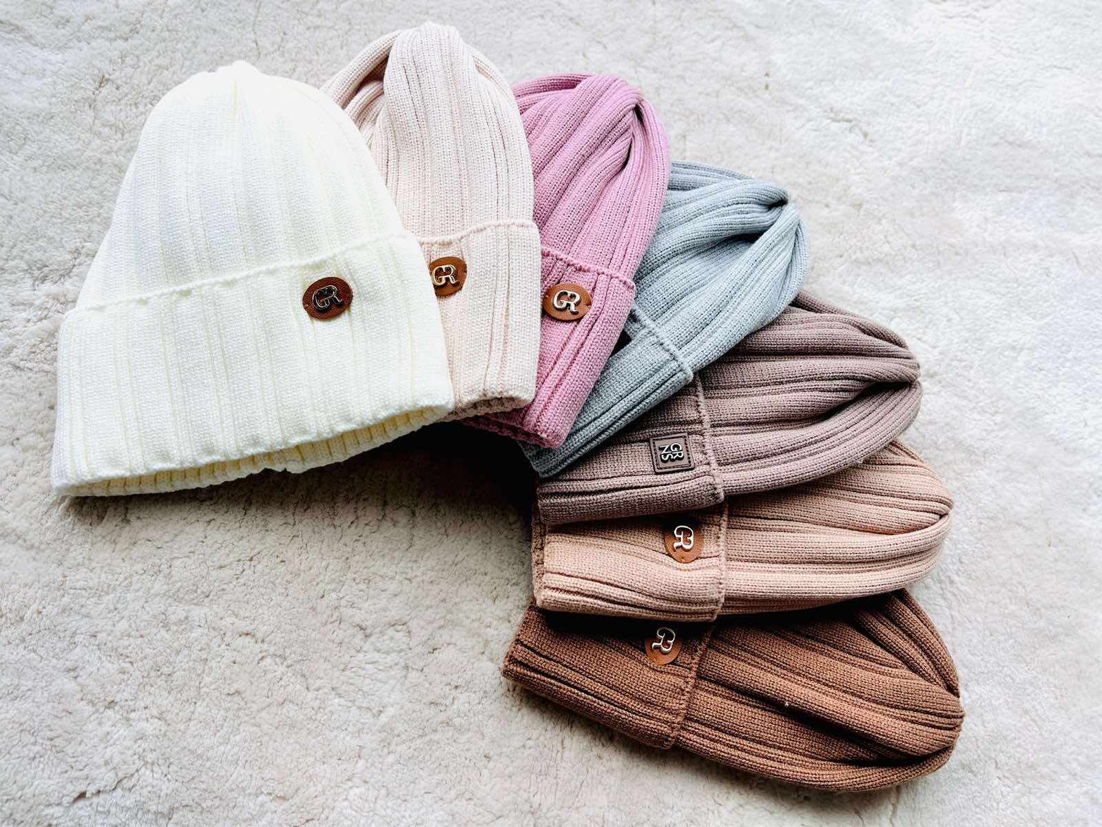 Czapki  Damski , paczka 12szt,mix kolor