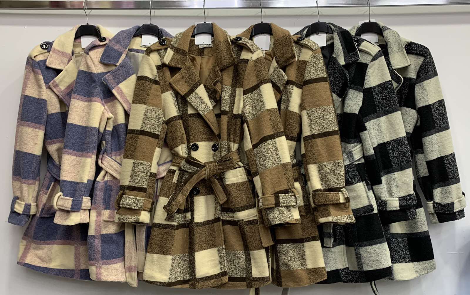 Płaszcz Damskie WŁOSKA , Size uni, paczka 6szt ,mix kolor