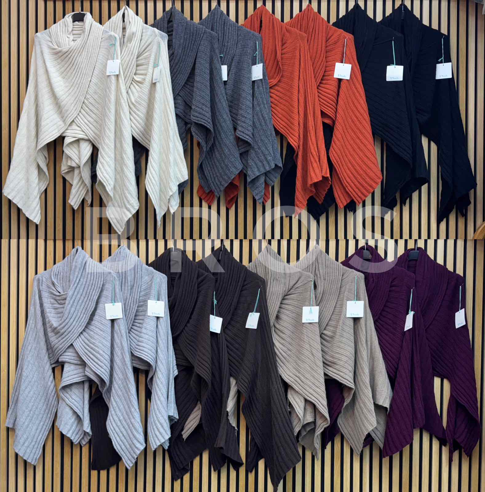 Swetry Damskie wloskie, Size uni, paczka 6szt ,mix kolor