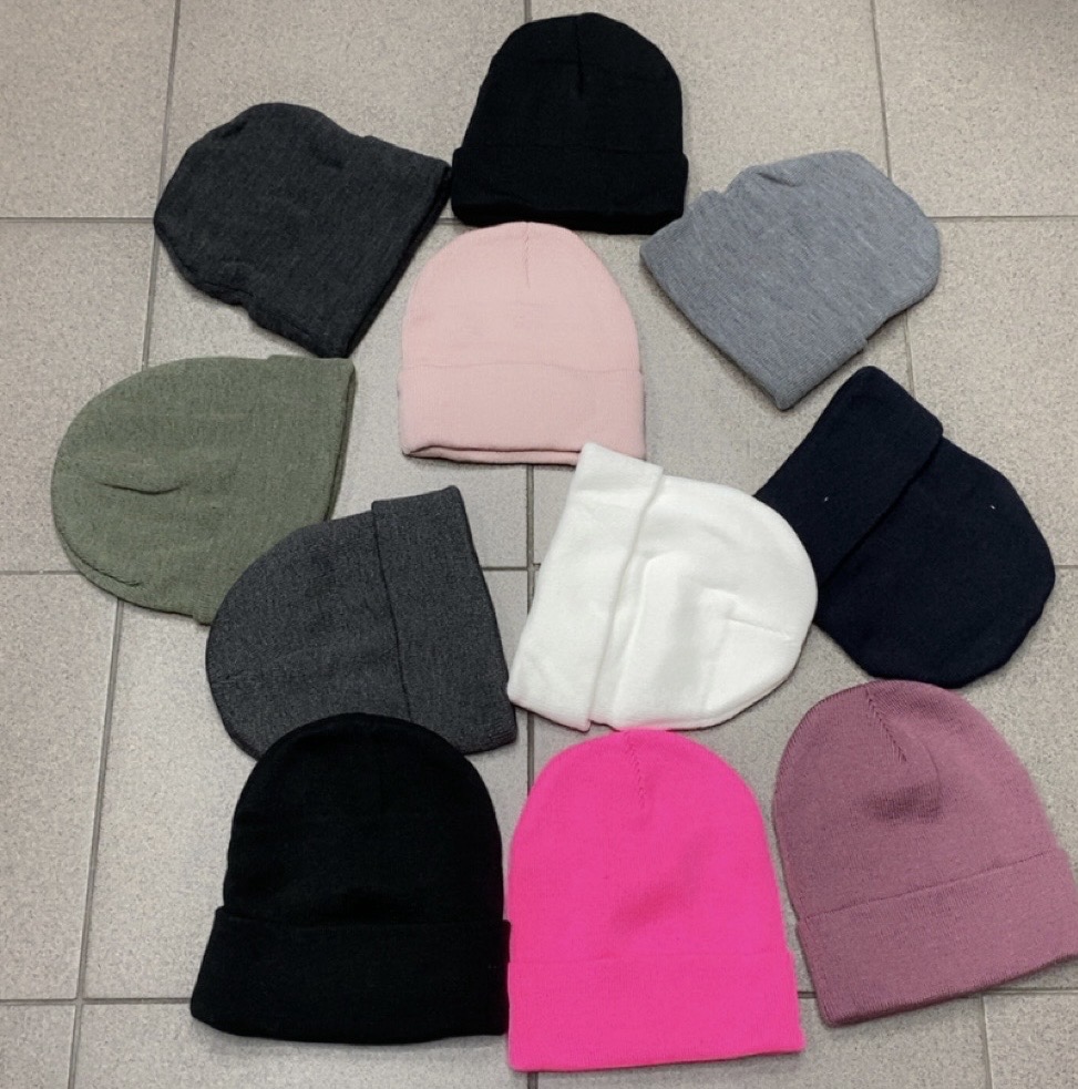 Czapki  Dzieci, paczka 12szt,mix kolor