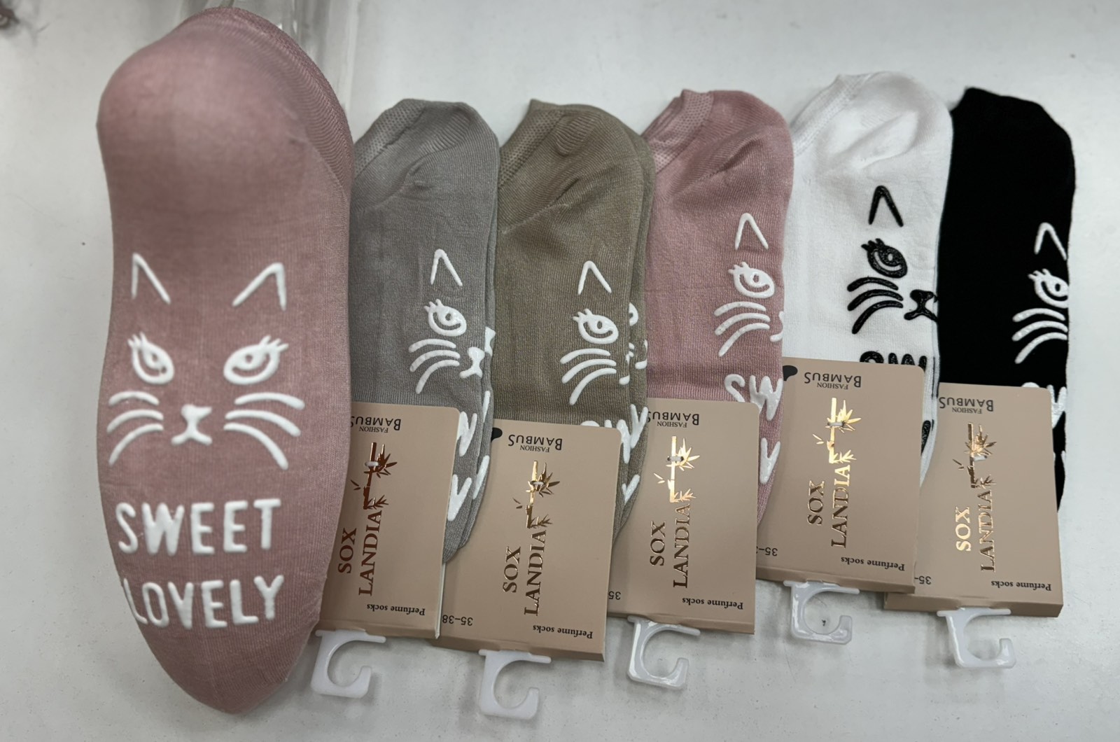 SKARPETY / STOPKI DAMSKIE.SIZE 35-39(40PAR/PACZKA) KOLOR JAK NA ZDZIĘCIU