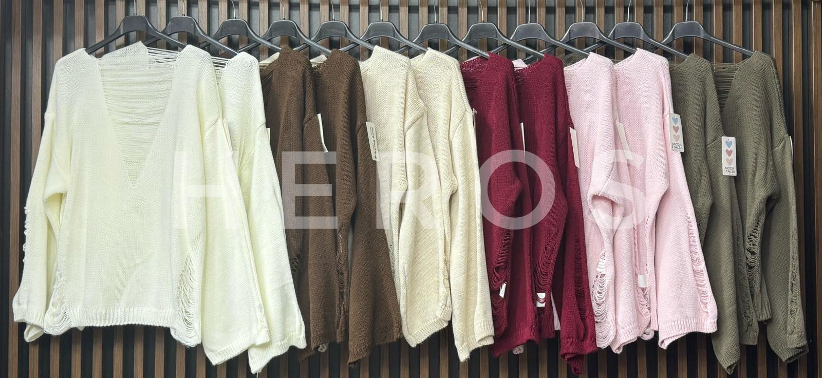 Swetry Damskie  WŁOSKA  , Size uni, paczka 6szt ,mix kolor