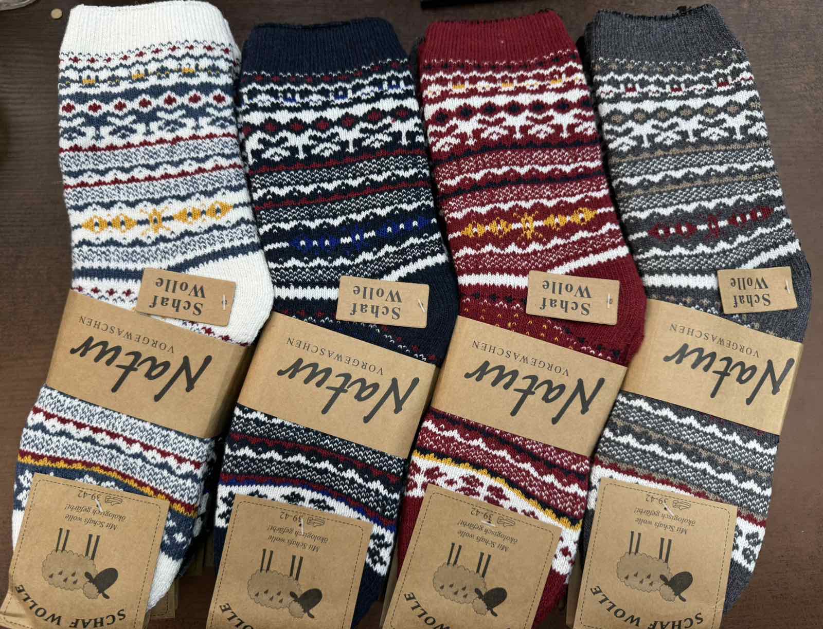 SKARPETY / STOPKI DAMSKIE.SIZE: 35-42, (48PAR/PACZKA) KOLOR JAK NA ZDZIĘCIU