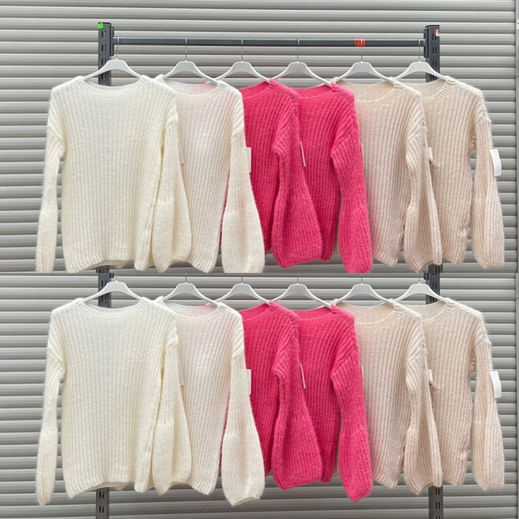 Swetry Damskie wloskie, Size uni, paczka 6szt ,mix kolor