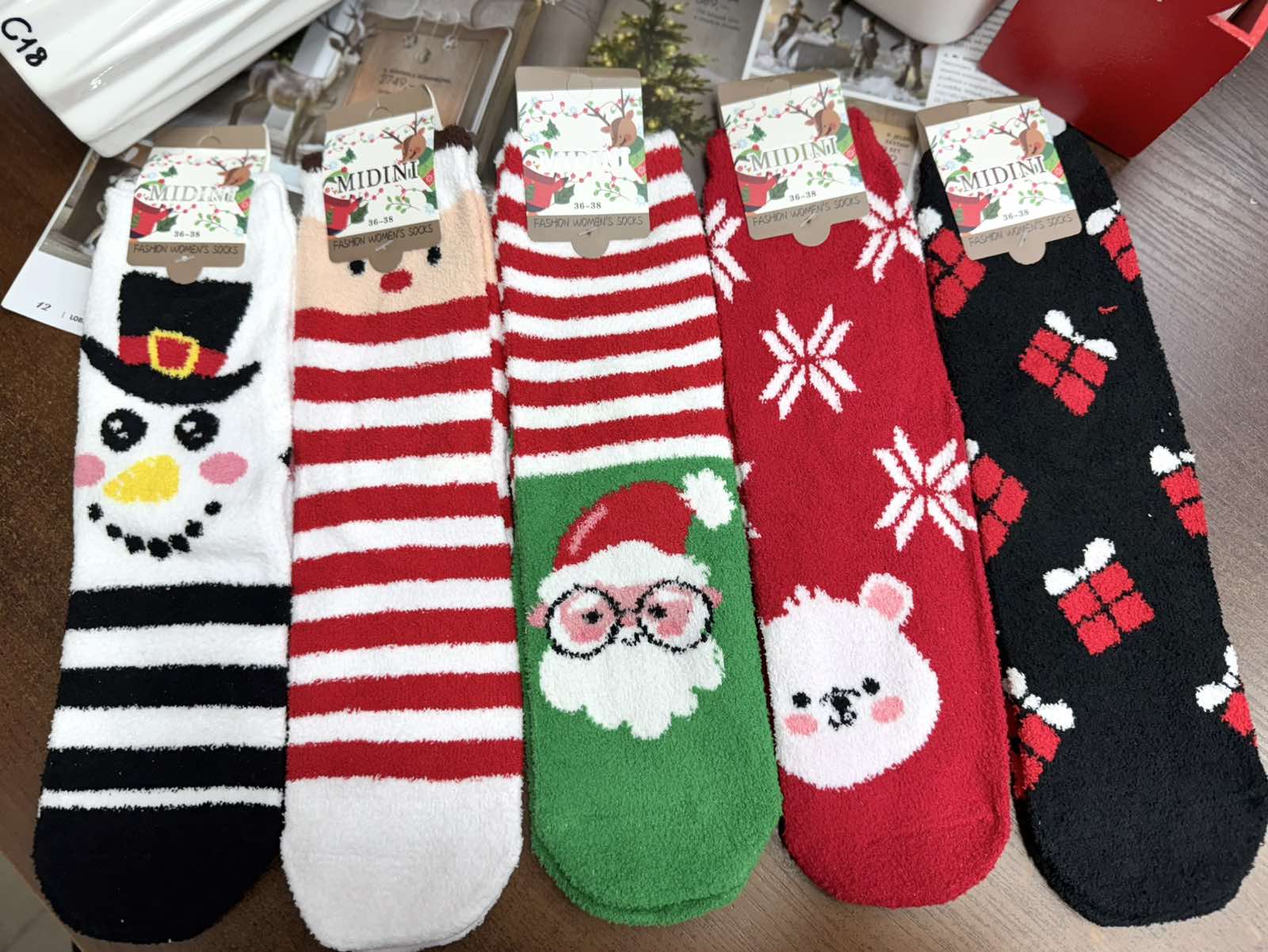 SKARPETY / STOPKI DAMSKIE.SIZE 35-41(30PAR/PACZKA) KOLOR JAK NA ZDZIĘCIU