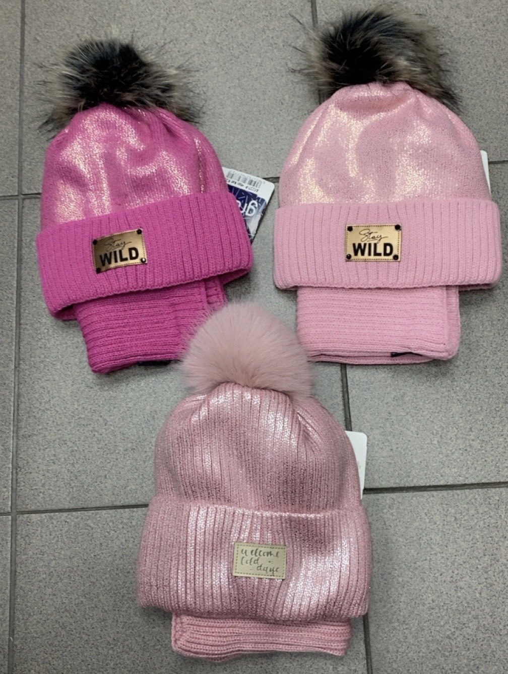 Czapki  DZIECIĘCA, paczka 12szt,mix kolore