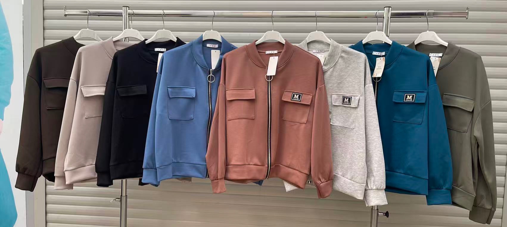 Kurtki Damskie  WŁOSKA  , Size uni, paczka 6szt ,mix kolor