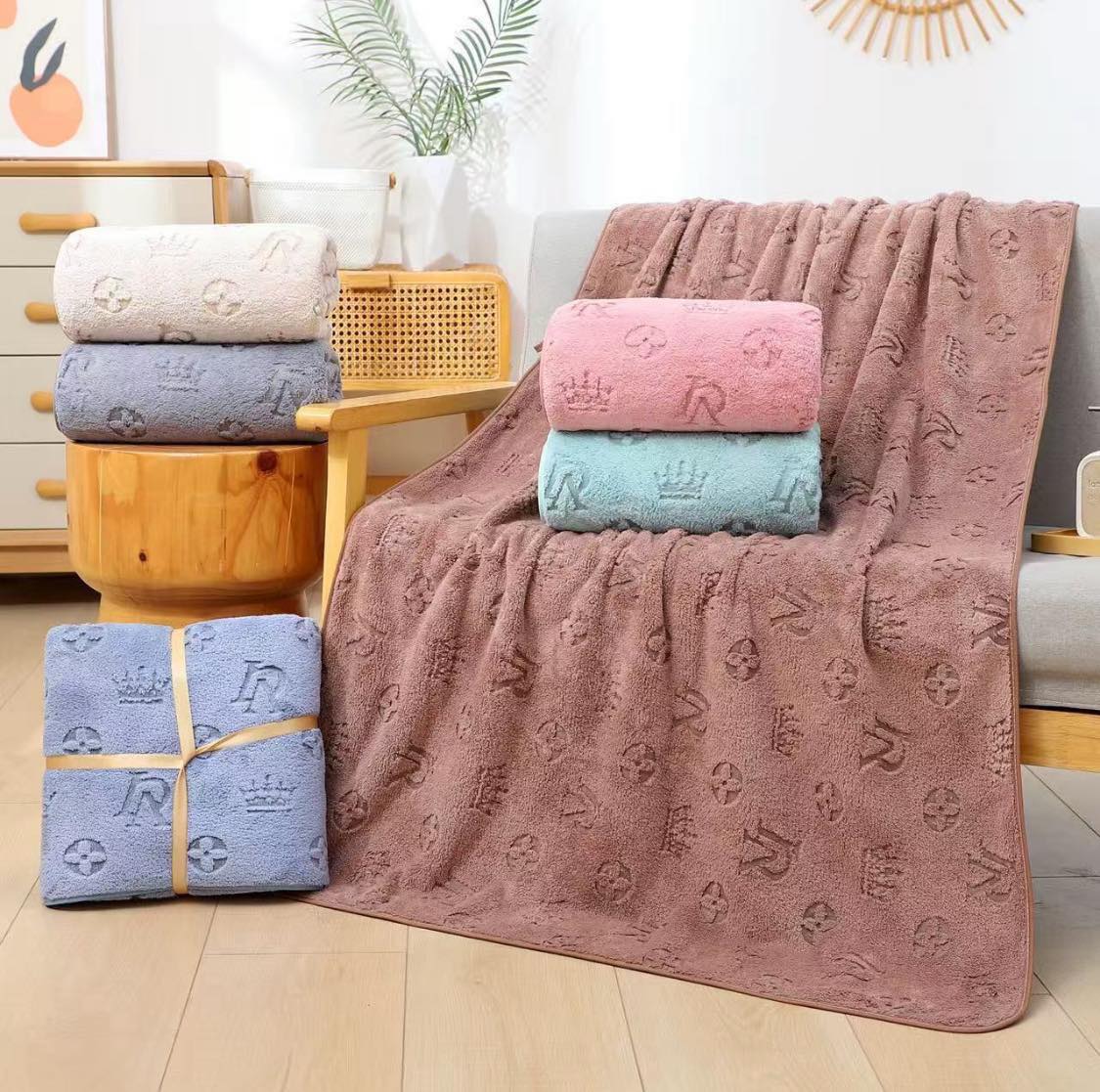 Ręczniki z Mikrofibra Rozmair :  50/100 ,Paczka : 12szt / mix kolor