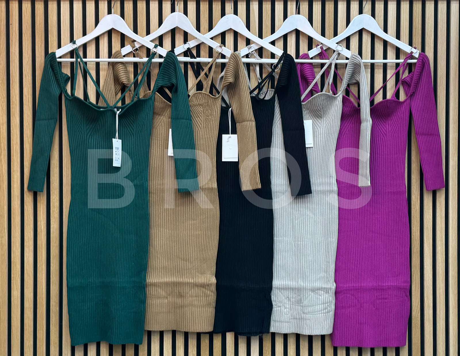 Sukienki Damskie wloskie, Size uni, paczka 6szt ,mix kolor