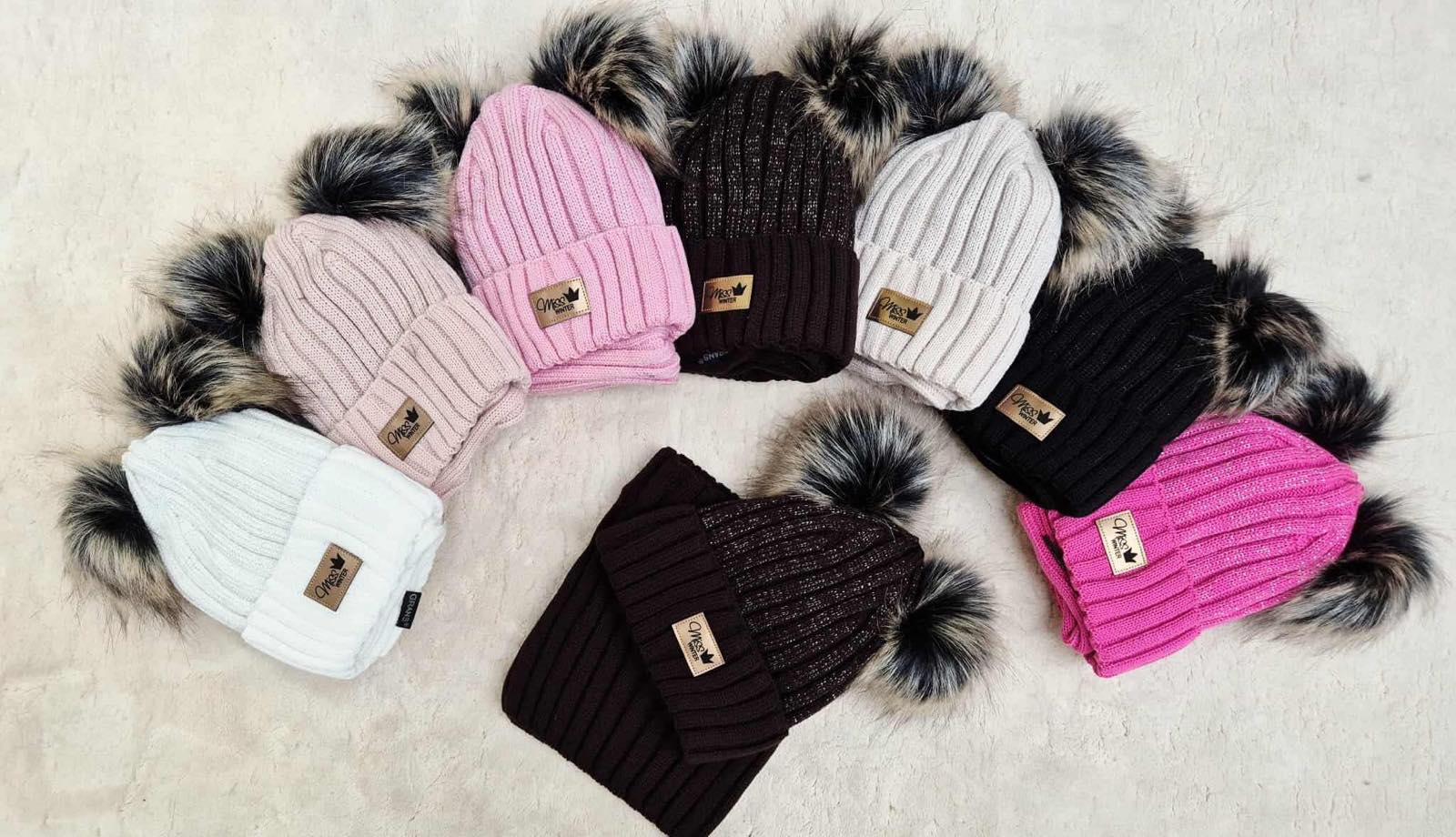 komplet Czapki  DZIECIĘCA , paczka 12szt,mix kolor