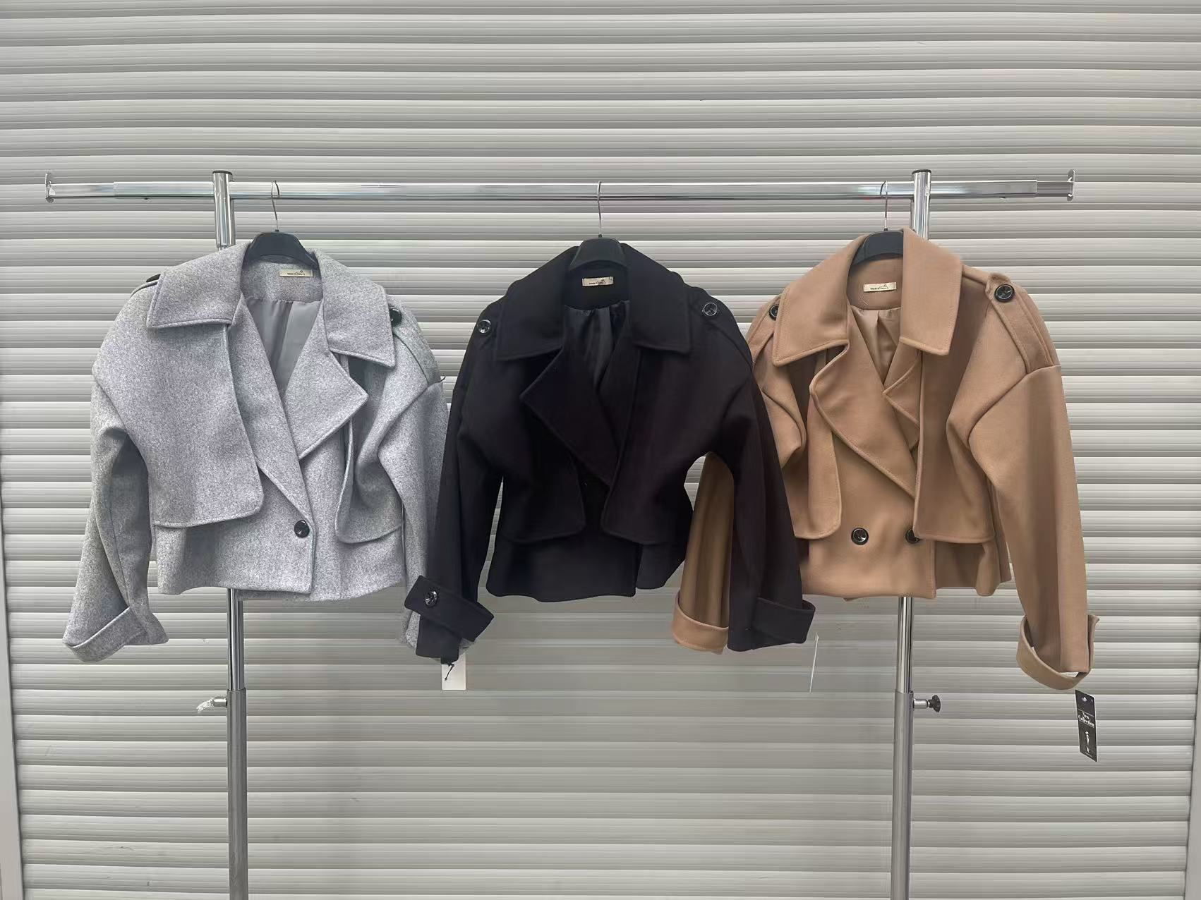 Kurtki Damskie  WŁOSKA  , Size uni, paczka 6szt ,mix kolor