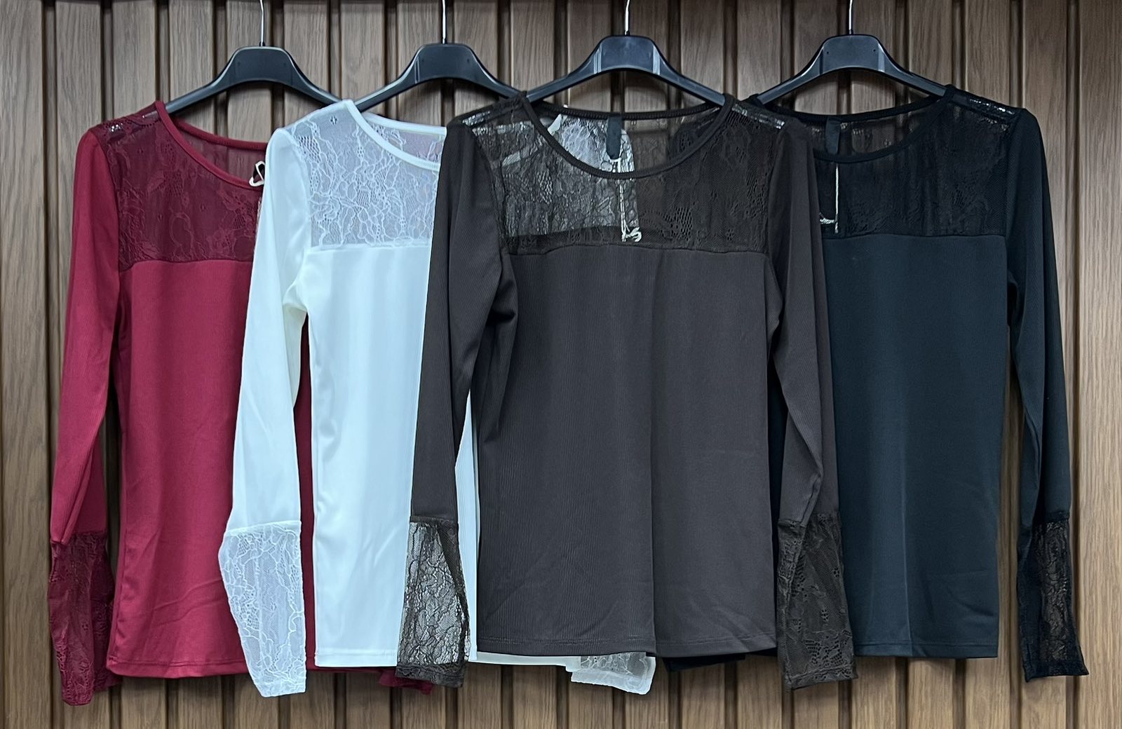 Bluzki  Damskie  WŁOSKA  , Size uni, paczka 6szt ,mix kolor