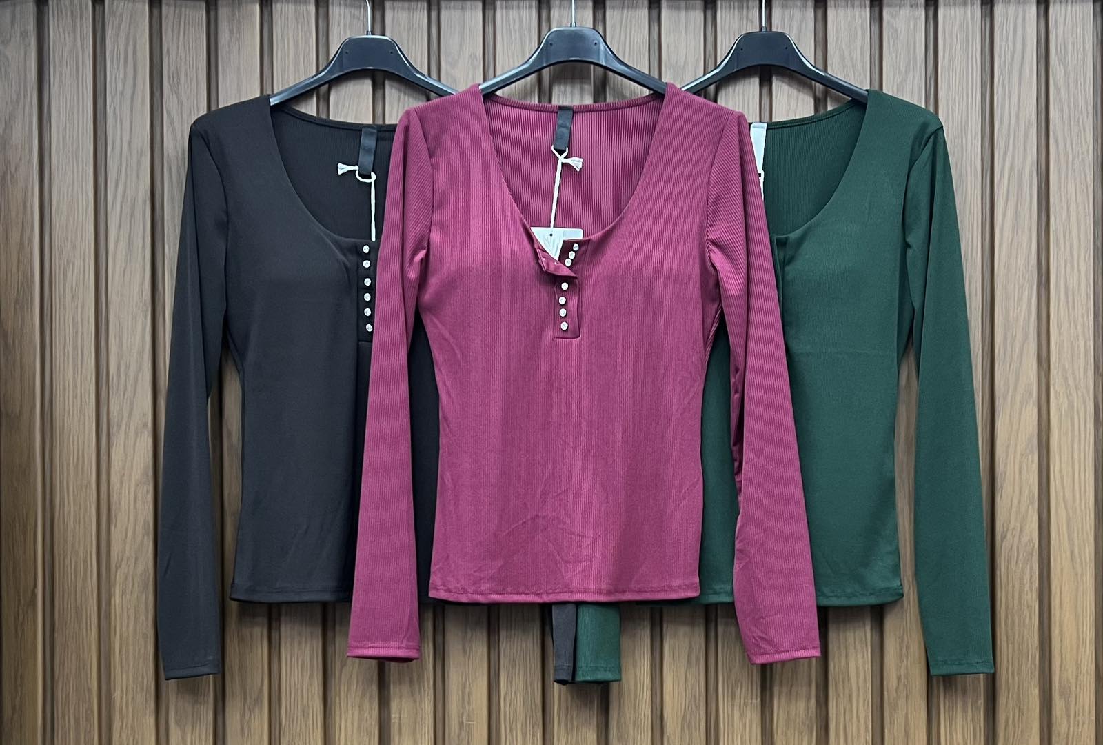 Bluzki  Damskie  WŁOSKA  , Size uni, paczka 6szt ,mix kolor