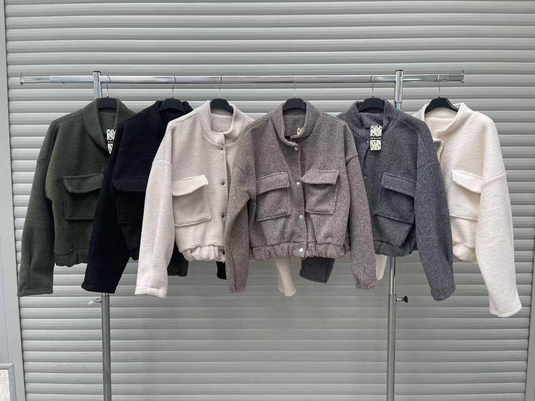 Kurtki Damskie  WŁOSKA  , Size uni, paczka 6szt ,mix kolor