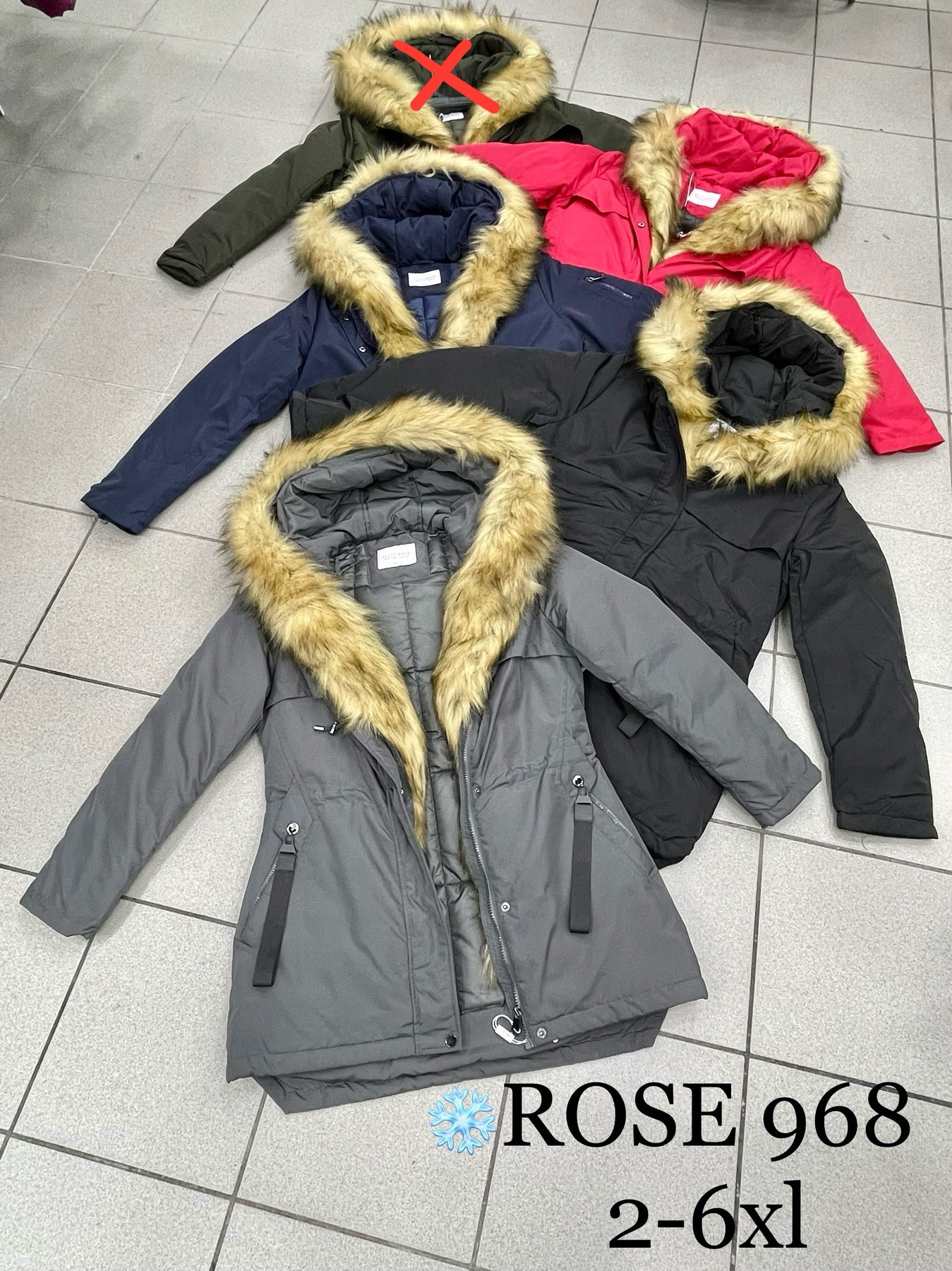 Kurtki Damskie , Size 2xl-6xl, paczka 6szt ,1 kolor