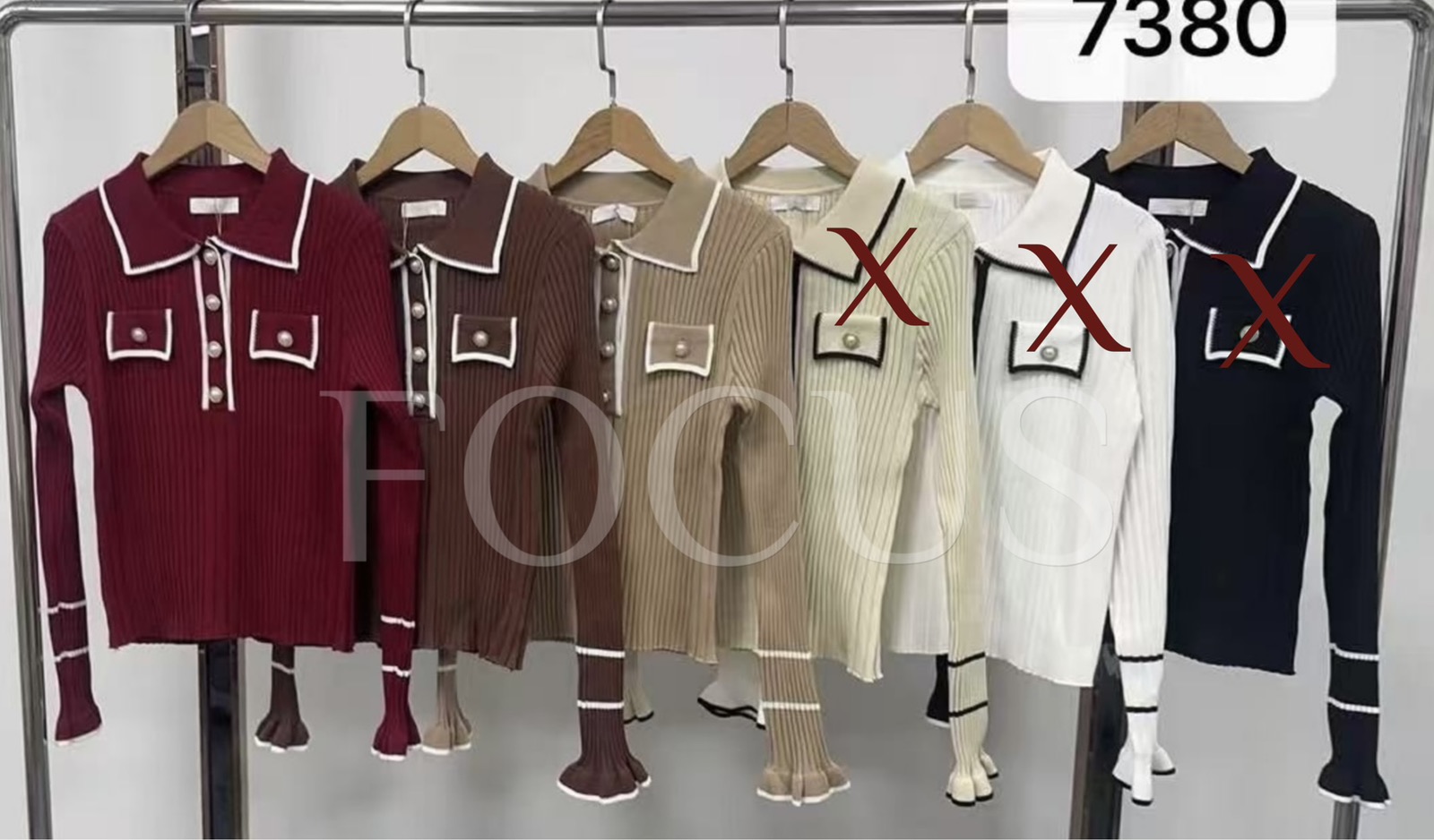 Swetry Damskie Włoskie , Size uni, paczka 6szt ,mix kolor