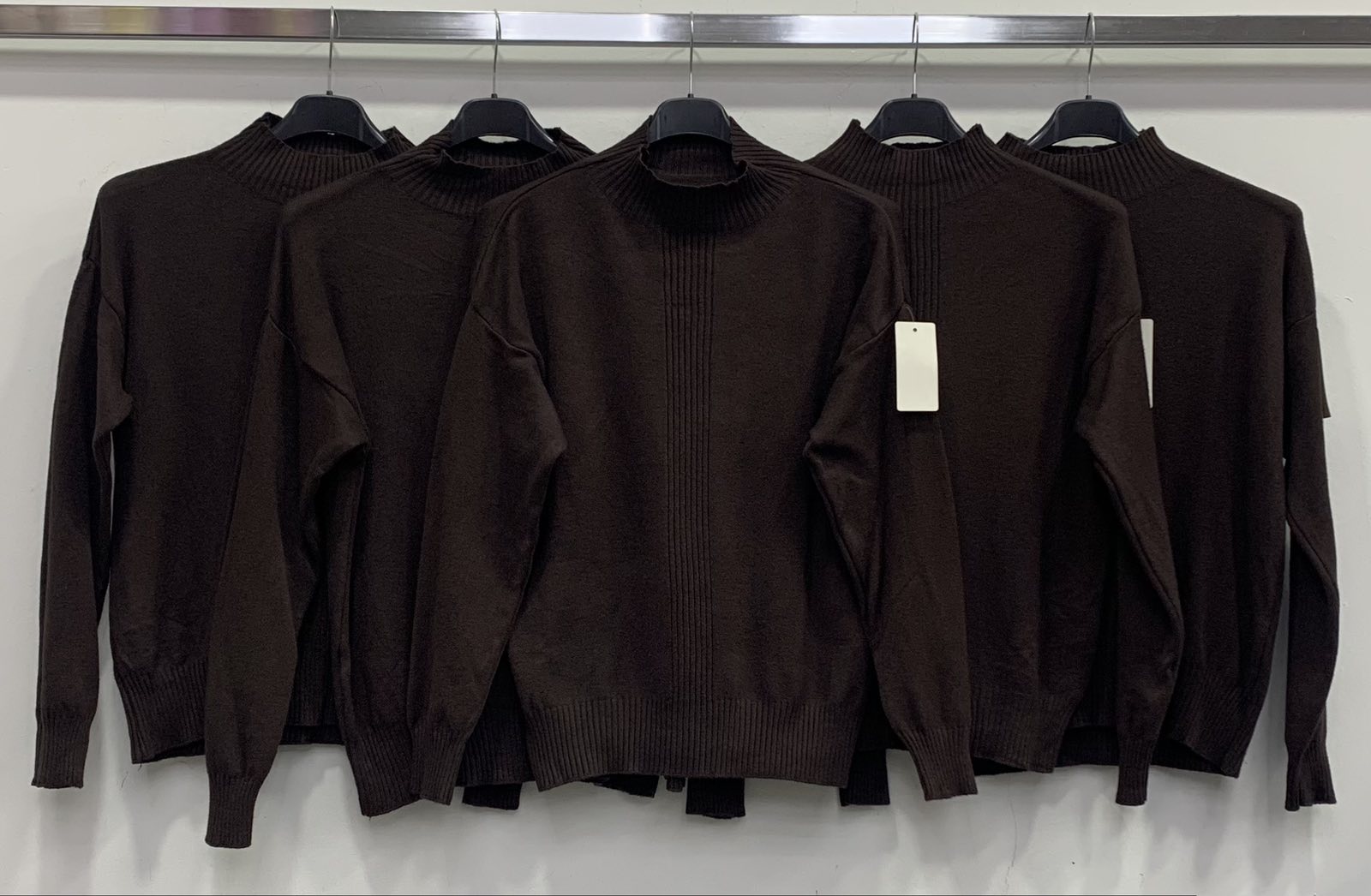 Swetry Damskie WŁOSKA , Size uni, paczka 6szt ,mix kolor