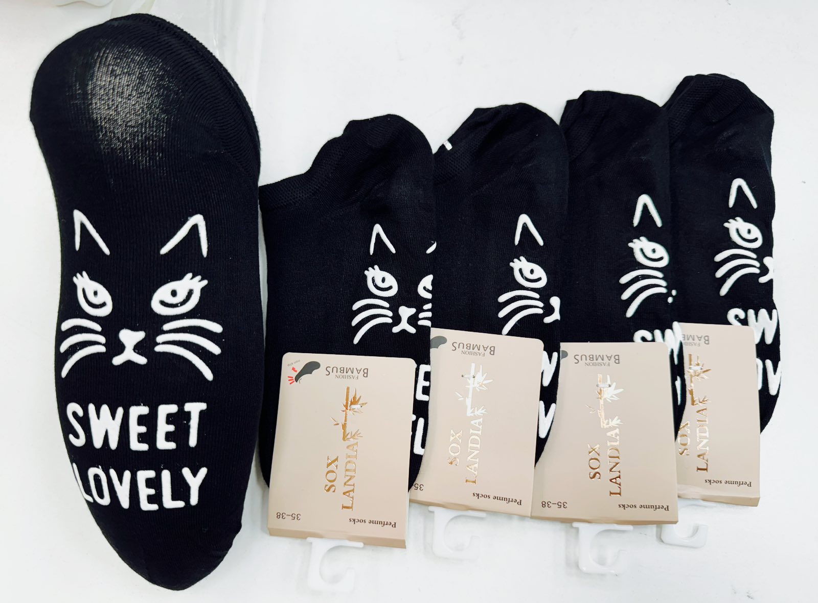 SKARPETY / STOPKI DAMSKIE.SIZE 35-38(40PAR/PACZKA) KOLOR JAK NA ZDZIĘCIU