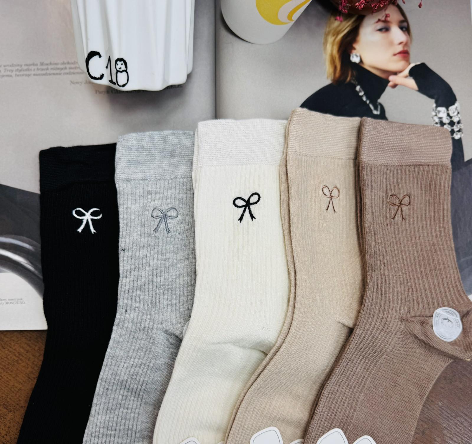 SKARPETY / STOPKI DAMSKIE.SIZE 35-42(40PAR/PACZKA) KOLOR JAK NA ZDZIĘCI