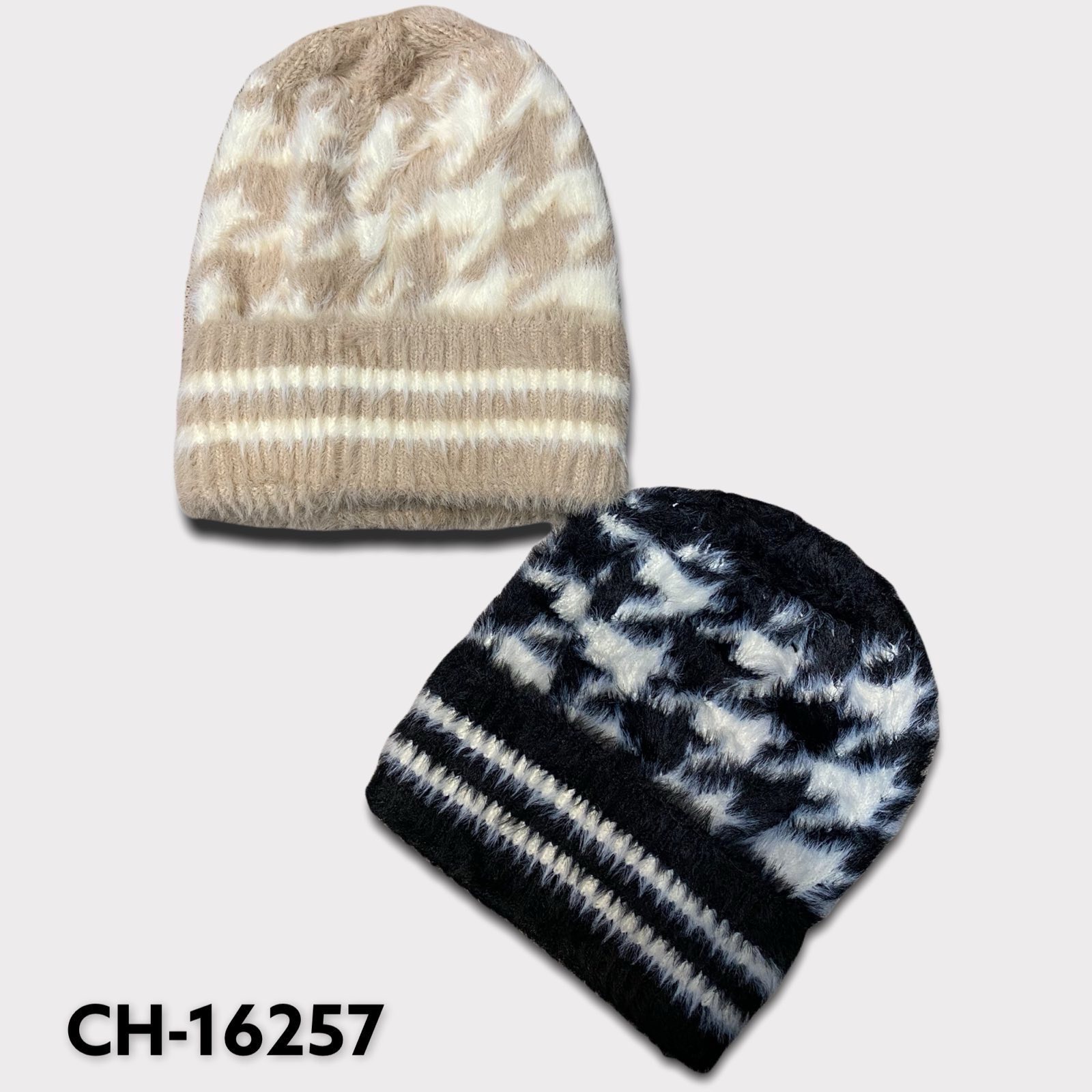 Czapki damskie, paczka 12szt,mix kolor