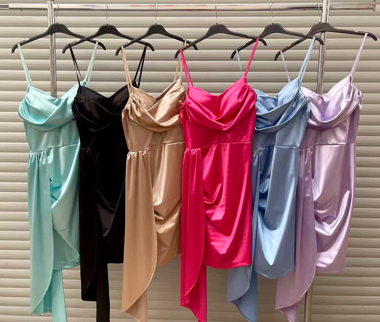 Sukienki Damskie  WŁOSKA  , Size uni, paczka 6szt ,mix kolor