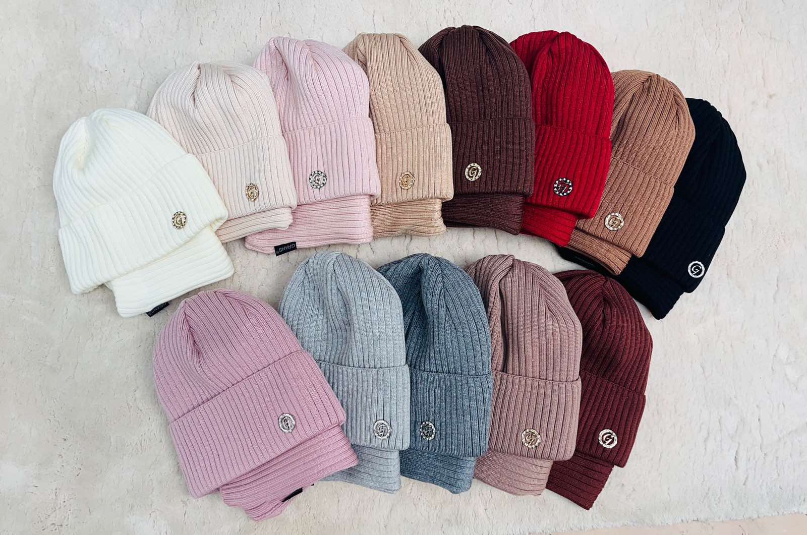 komplet Czapki  DZIECIĘCA , paczka 12szt,mix kolor