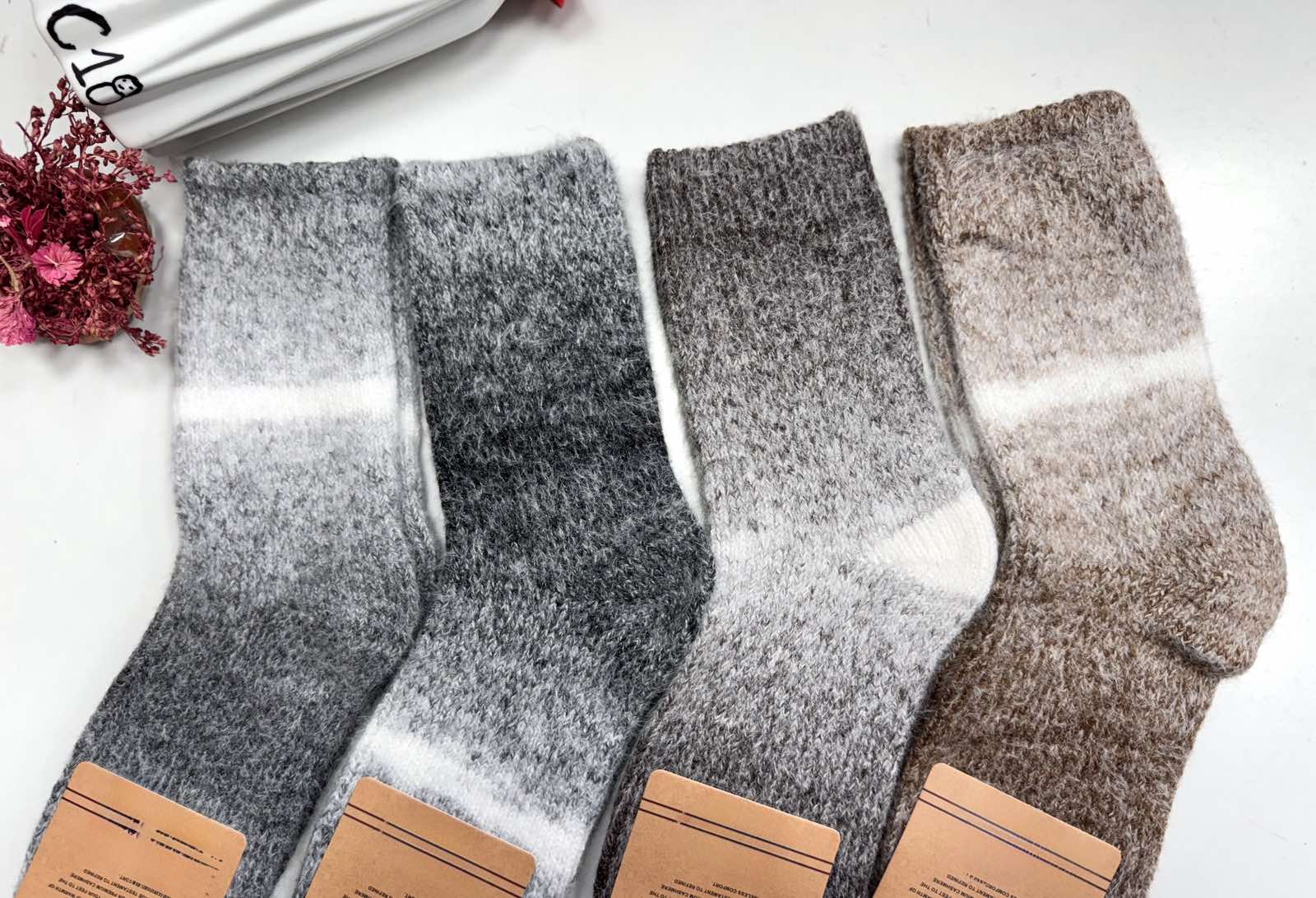 SKARPETY / STOPKI DAMSKIE.SIZE 35-38(40PAR/PACZKA) KOLOR JAK NA ZDZIĘCI