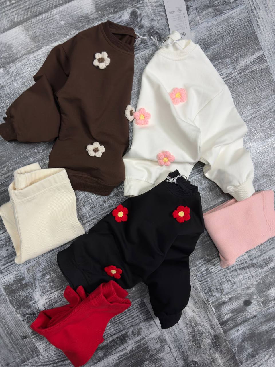 Komplety DZIECIĘCA tureckie,size  3-10 lat,paczka 6szt ,1kolor