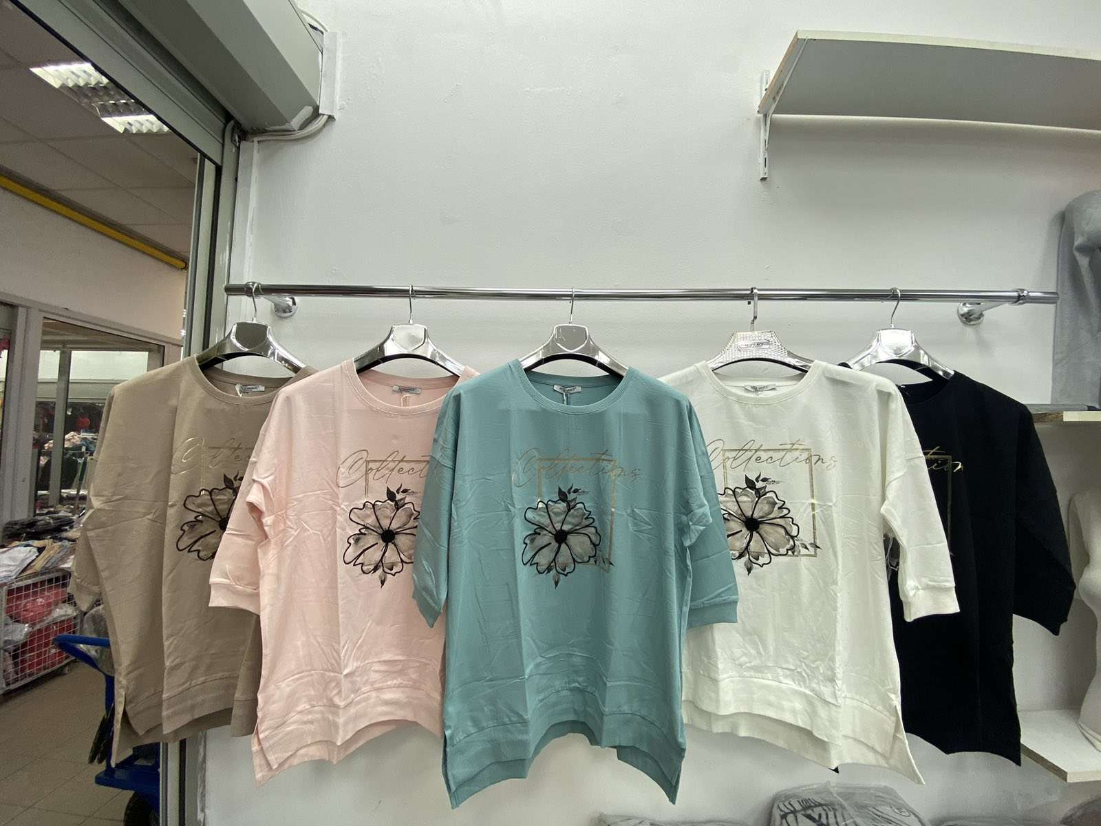 Bluzki damskie, Size s/m-l/xl, paczka  12szt ,mix kolor