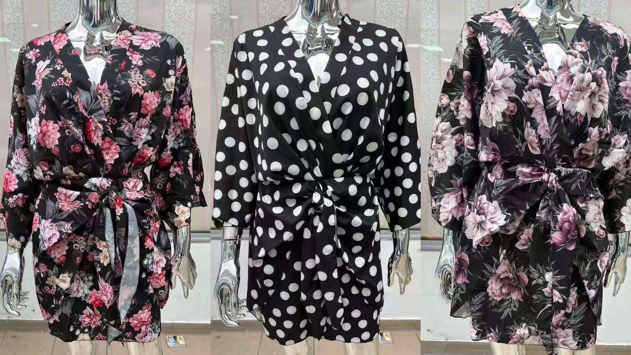 Sukienki  Damskie  WŁOSKA  , Size uni, paczka  6szt ,mix kolor