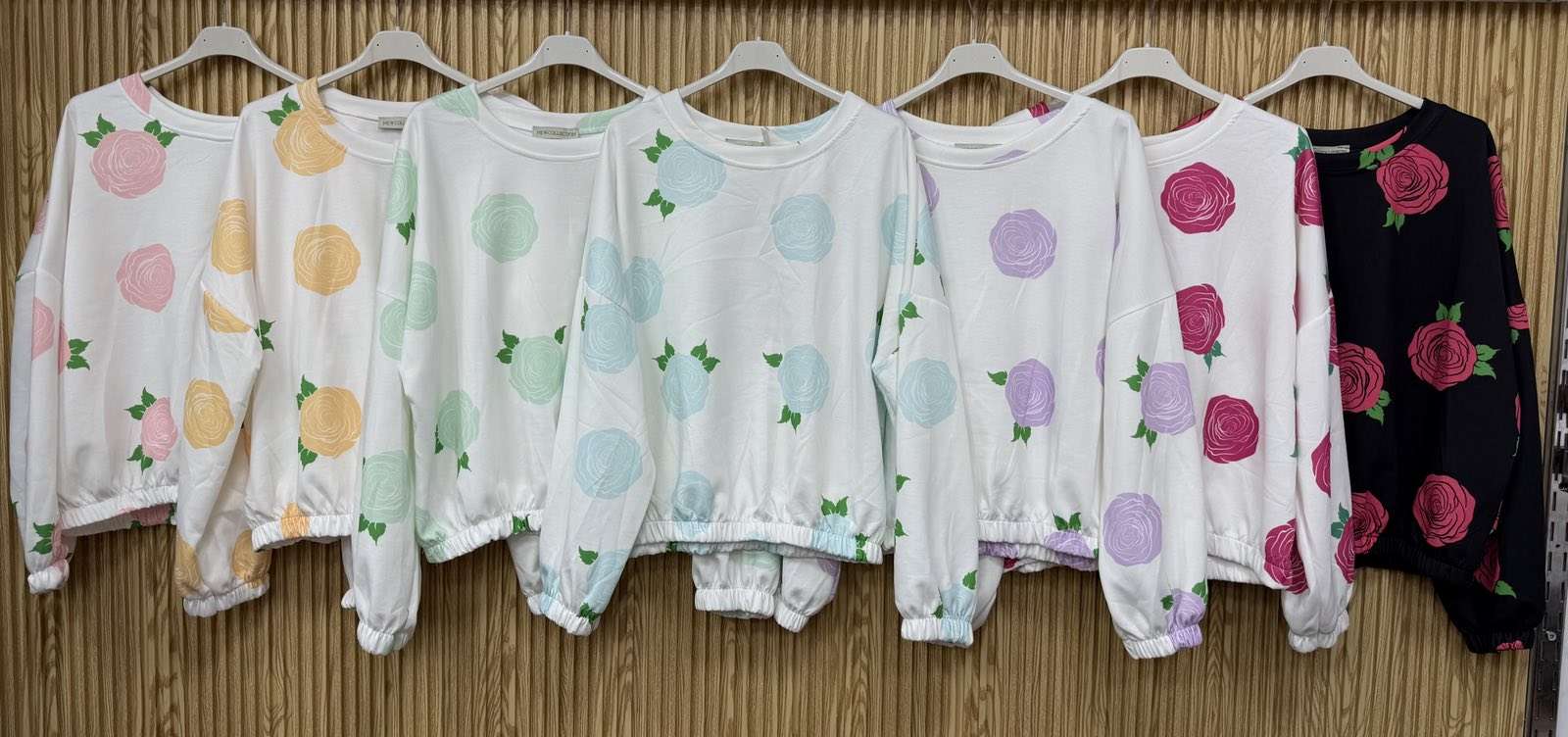 Bluzki  Damskie  , Size uni, paczka  6szt ,mix kolor